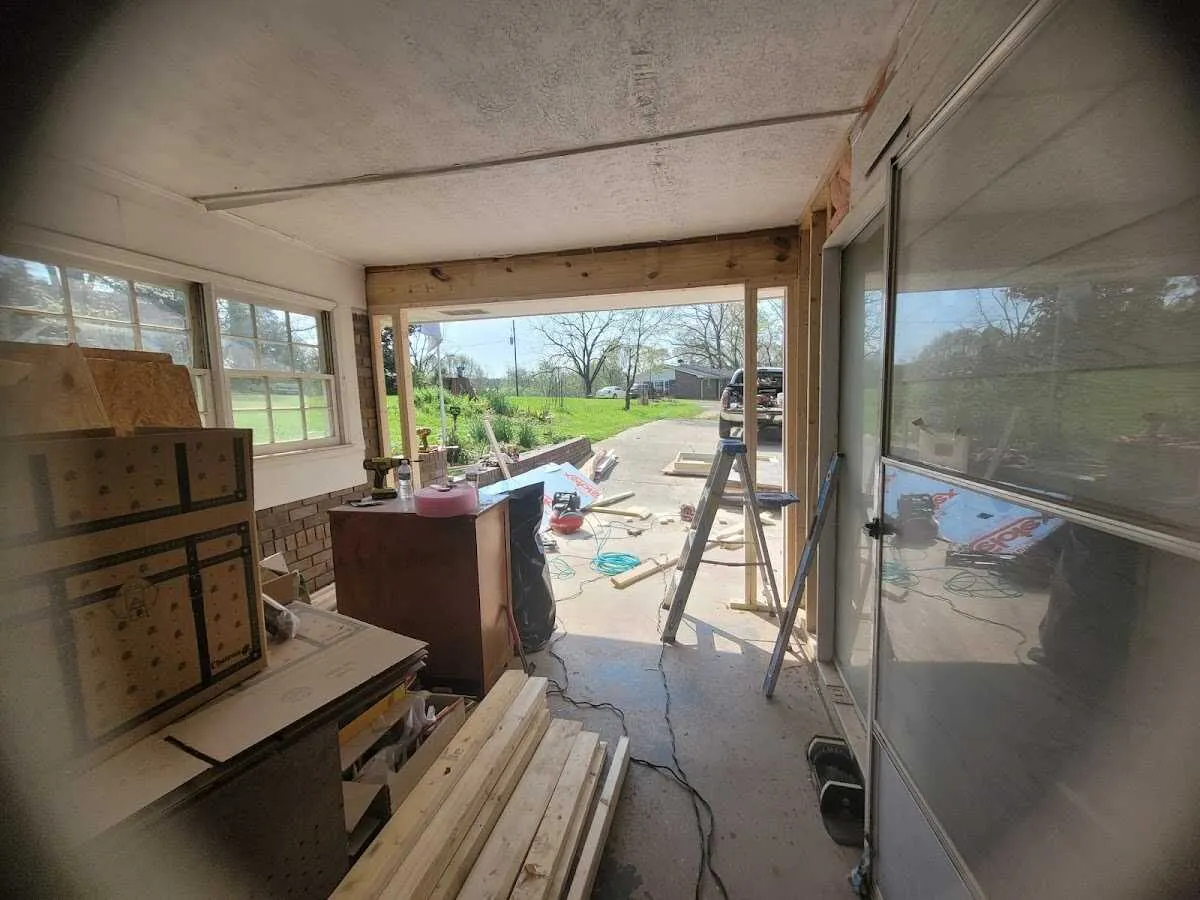 Air movers and dehumidifier for Drying & Dehumidification in Maize